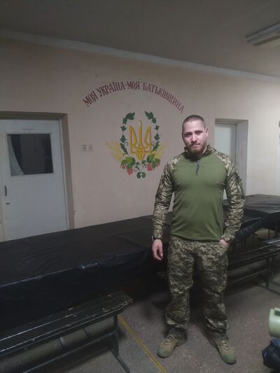  ,   Igor, 27 ,   ,   , c , 