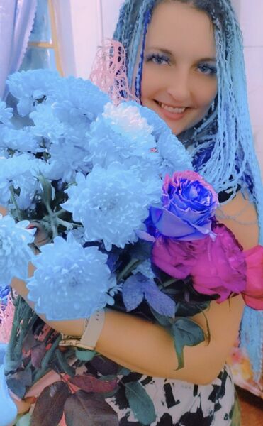  ,   Roxie, 35 ,   ,   , c , 