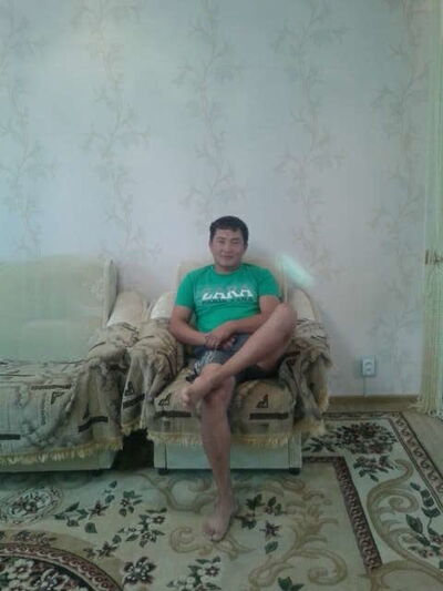  -,   Timur, 37 ,   