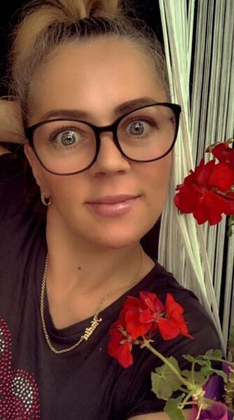  Milan,   Nuria, 40 ,   ,   