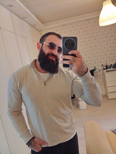 ,   Zaxar, 31 ,   ,   