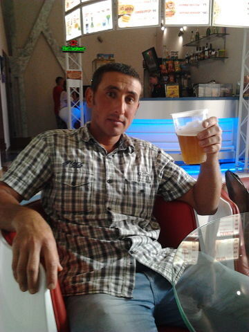  ,   Bahtiyor, 46 ,  