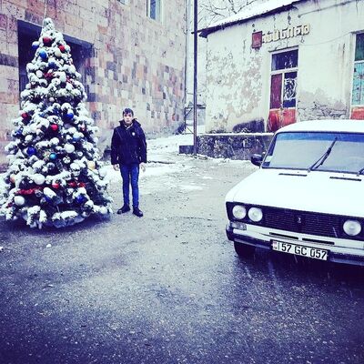  ,   Vazgen, 24 ,   