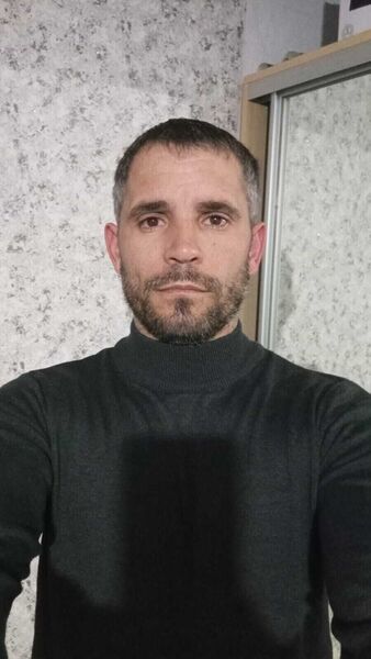  ,   Nikolia, 42 ,     , c 