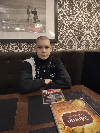  ,   Vlad, 19 ,   ,   