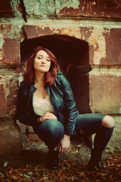  ,   Julia, 29 ,     , c 