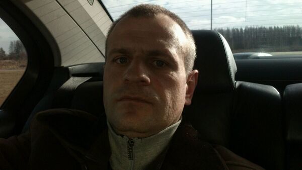  ,   Andrej, 48 ,     , c 