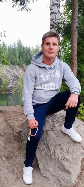  ,   Artem, 35 ,   ,   
