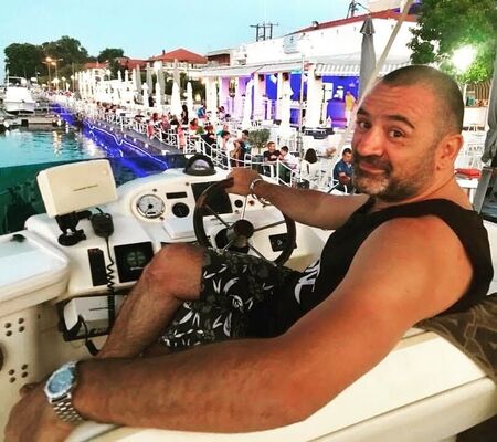  ,   Solomonjay, 42 ,   c 