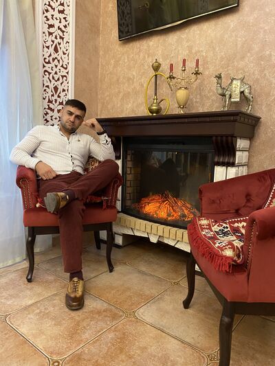  ,   Elvin, 33 ,   ,   