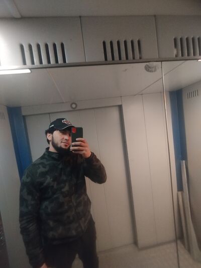  ,   Boburshox, 33 ,   ,   