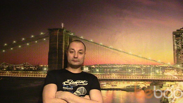 3038439  VOVAN, 54 ,    