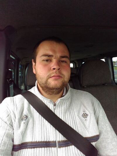  ,   Valentin, 29 ,   