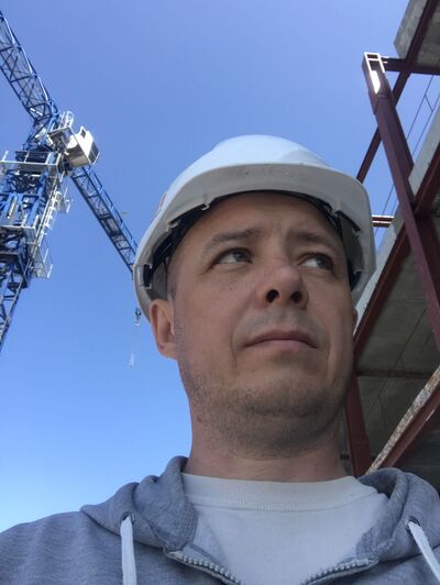  ,   Maxim, 44 ,   c 