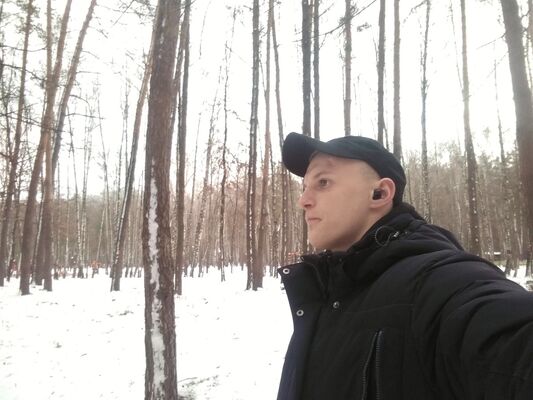  ,   Petro, 26 ,   