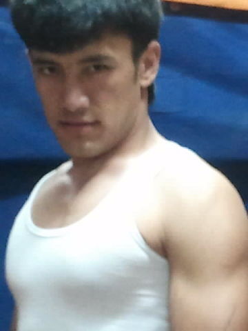  ,   Sherzod, 32 ,  