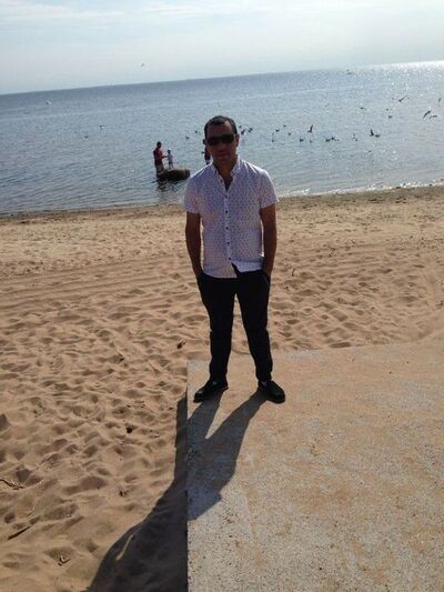  ,   Ali, 40 ,   ,   