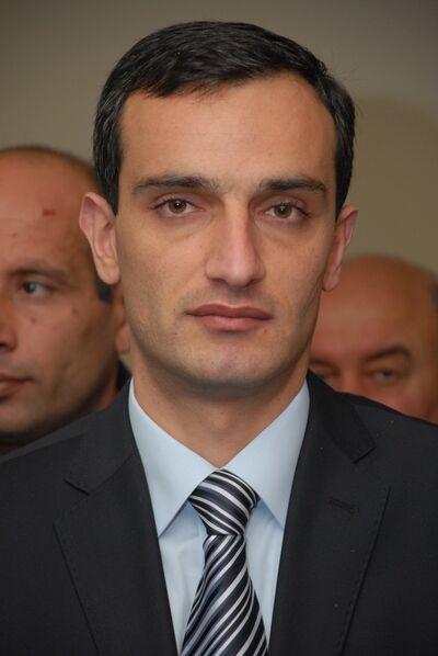  ,   Feliks, 44 ,     , c 