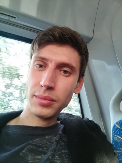  ,   Robert Sholz, 36 ,   , c 