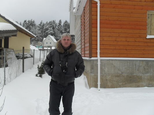  ,   Maxx, 54 ,  