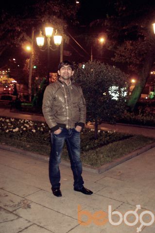  ,   Niko, 39 ,  