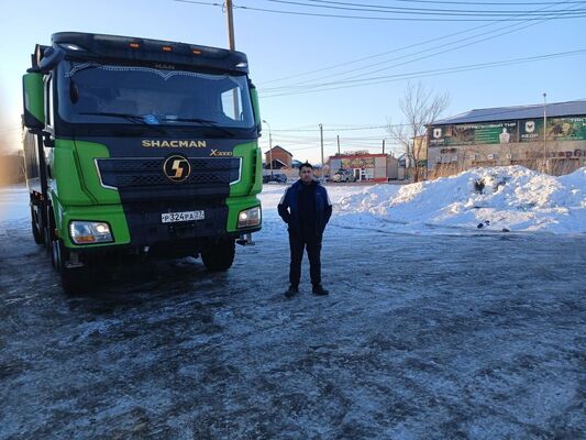  ,   Erkinjon, 42 ,   ,   