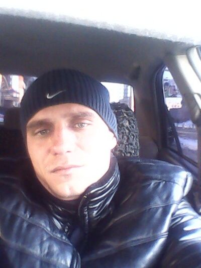  ,   Vlad, 38 ,   