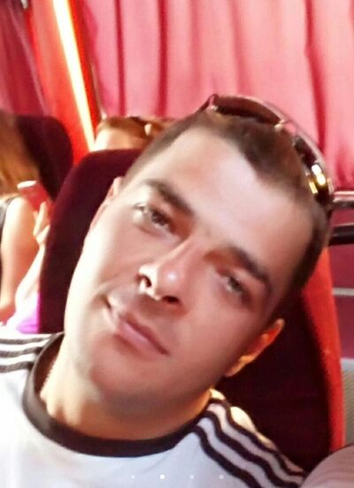  ,   Viktor, 42 ,   ,   