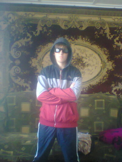  ,   Temirlan, 28 ,   