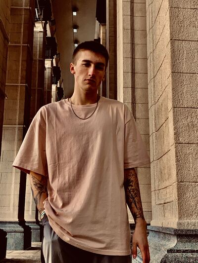  ,   Konstantin, 25 ,  