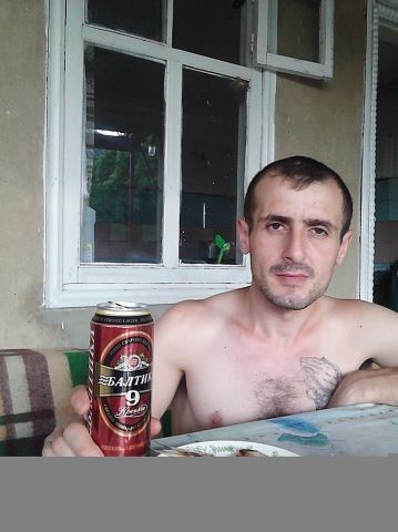  ,   Armen, 41 ,   ,   , c , 
