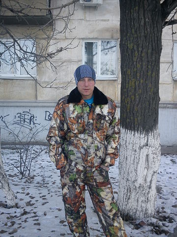  46796069  Andrey, 44 ,    