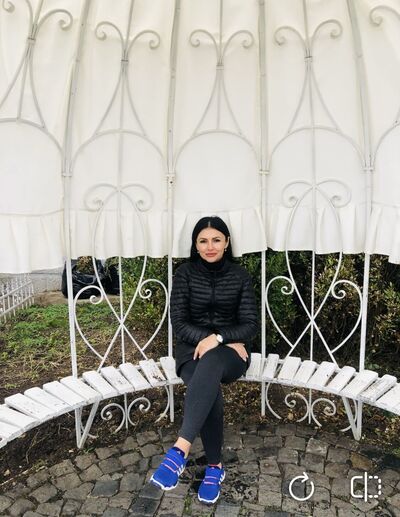  ,   Tatiana, 39 ,   c 