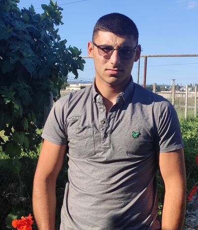  ,   Misho, 20 ,   ,   