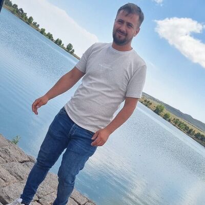  ,   Ozan, 31 ,   ,   