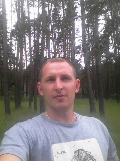  ,   Vitalii, 40 ,  