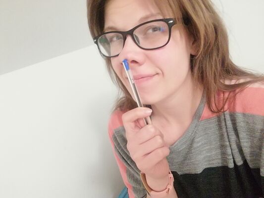  ,   Julia, 32 ,     , c 