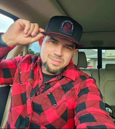  ,   AlbertVictor, 46 ,     , c 