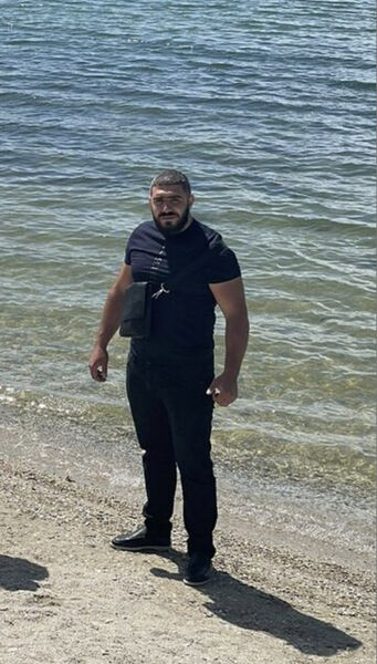  ,   Armen, 31 ,   ,   , c , 