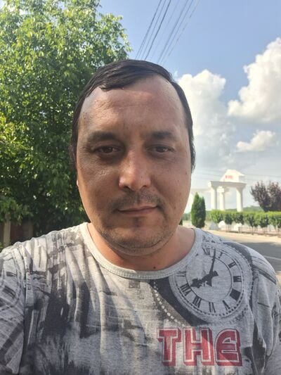  ,   Leonid, 36 ,   ,   