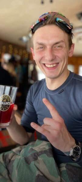  ,   Artem, 32 ,   ,   