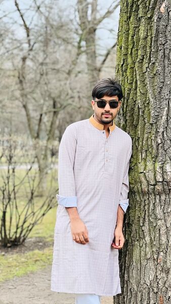  -,   Nur, 22 ,   ,   