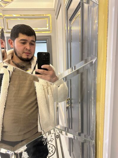  ,   Aziz, 28 ,   ,   