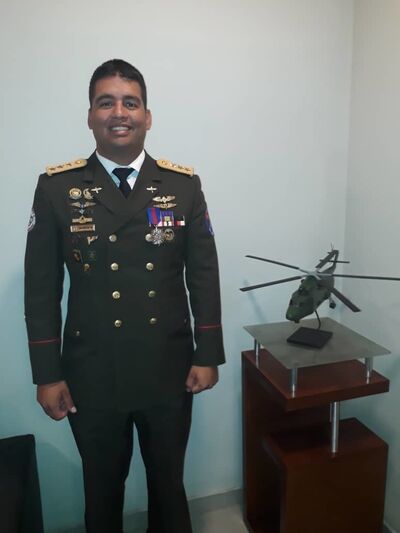  -,   David, 40 ,   ,   , c 