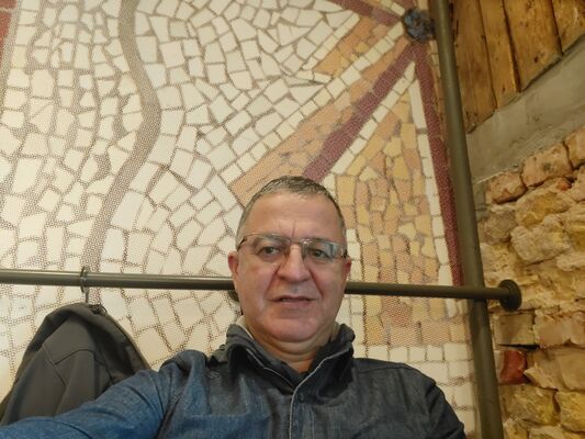  ,   Denis, 49 ,   ,   