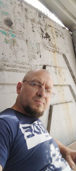  ,   Tim, 47 ,   ,   