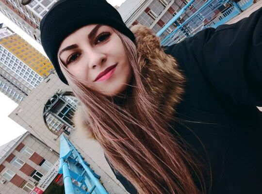  ,   Elena, 28 ,  