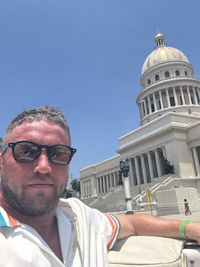  ,   Dmitrii, 35 ,   c 