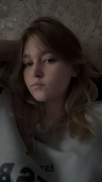  ,   Ilona, 23 ,   ,   