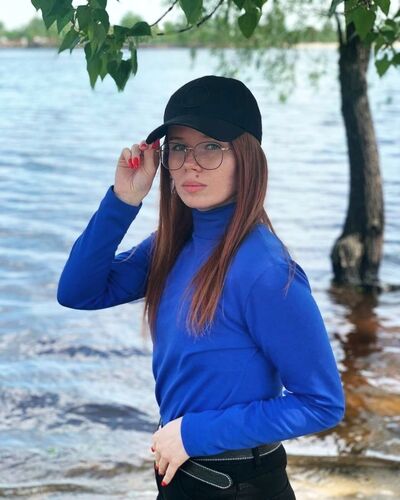 ,   Vita, 27 ,  